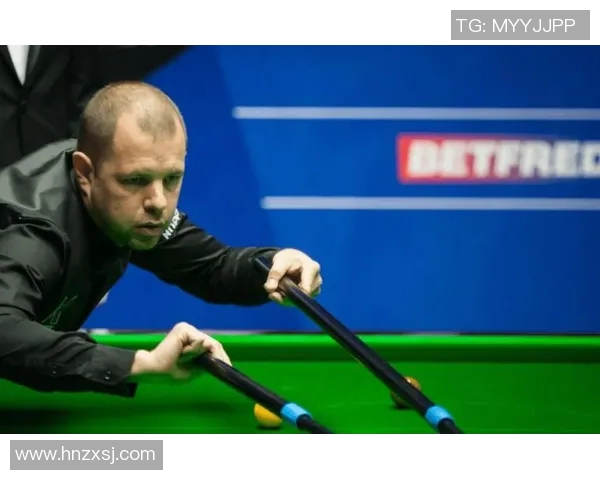 罗伯逊与吕昊天激战正酣谁将赢得这场精彩对决的胜利