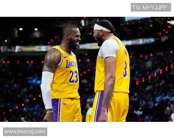 詹姆斯全能表现助湖人加时逆转勇士成功晋级季后赛